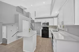 5782 S Stone Flower Way W, Salt Lake City, UT 84118 - Photo 9