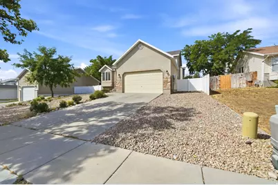 5782 S Stone Flower Way W, Salt Lake City, UT 84118 - Photo 3