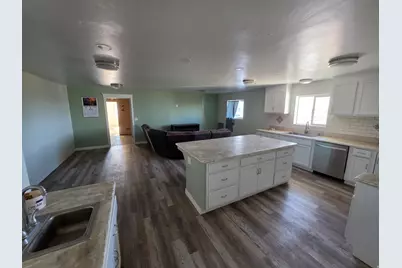 445 W Utah Ave, Hildale, UT 84784 - Photo 11