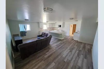 445 W Utah Ave, Hildale, UT 84784 - Photo 9