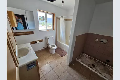 445 W Utah Ave, Hildale, UT 84784 - Photo 23