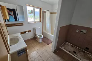 445 W Utah Ave, Hildale, UT 84784 - Photo 23
