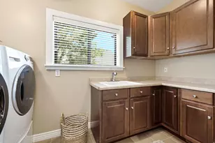634 E Draper Woods Way, Draper, UT 84020 - Photo 29