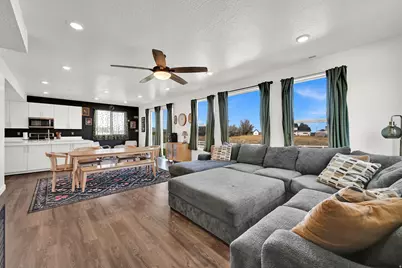 2902 W North Shore Dr S, Syracuse, UT 84075 - Photo 13