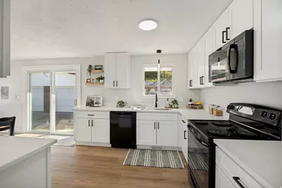 5549 S 1200 W, Riverdale, UT 84405 - Photo 5