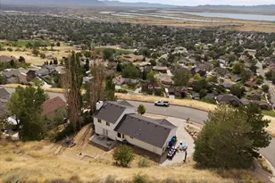 1896 N 350 E, Centerville, UT 84014 - Photo 31