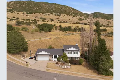 1896 N 350 E, Centerville, UT 84014 - Photo 1