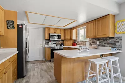 1896 N 350 E, Centerville, UT 84014 - Photo 9