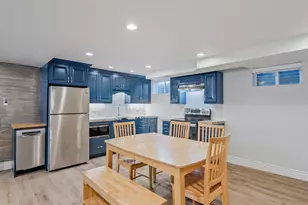 1081 E Wesley Rd, Murray, UT 84117 - Photo 17