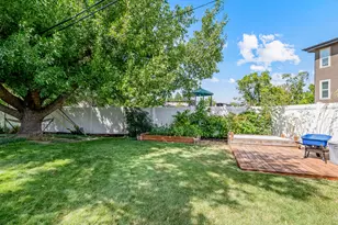 1081 E Wesley Rd, Murray, UT 84117 - Photo 29