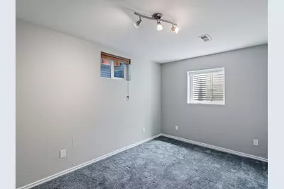 1081 E Wesley Rd, Murray, UT 84117 - Photo 23