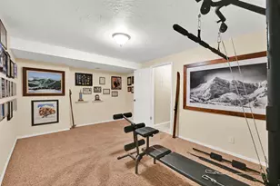 5822 S Club View Ln Ln, South Ogden, UT 84405 - Photo 17
