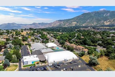 5822 S Club View Lane Ln, South Ogden, UT 84405 - Photo 5
