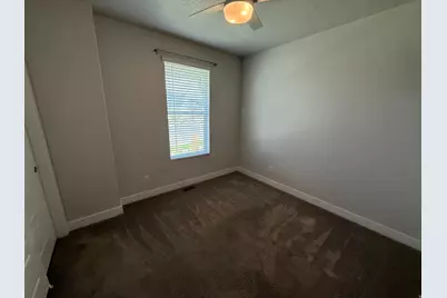 2431 N Hooded Crane Cir, Clinton, UT 84015 - Photo 25