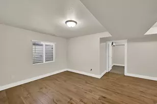 2431 N Hooded Crane Circle, Clinton, UT 84015 - Photo 27