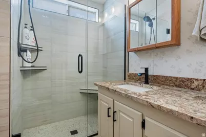 1150 W Red Hills Pkwy #18, Washington, UT 84780 - Photo 7