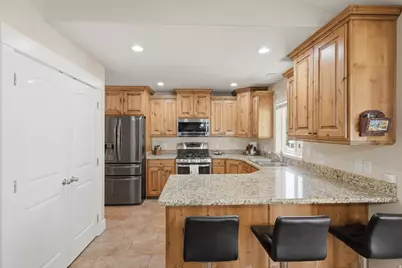 685 N 200 W, Lehi, UT 84043 - Photo 9