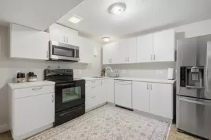 685 N 200 W, Lehi, UT 84043 - Photo 37