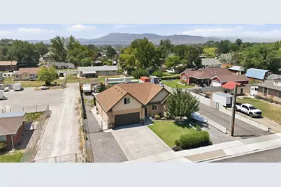 685 N 200 W, Lehi, UT 84043 - Photo 61
