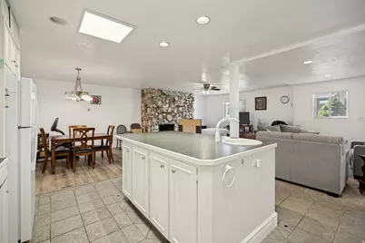 397 W 400 N #44, Bountiful, UT 84010 - Photo 3