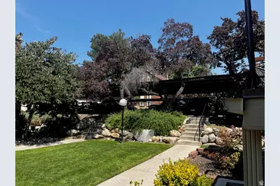 8108 S Cottonwood Hills Cir #7 Cir E, Sandy, UT 84094 - Photo 9