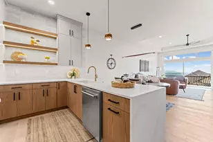 1129 E Sunset Dunes Way S, Draper, UT 84020 - Photo 15