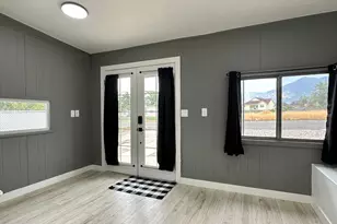 555 N 100 W, Tooele, UT 84074 - Photo 3