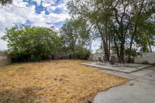 555 N 100 W, Tooele, UT 84074 - Photo 27