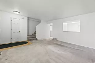 1199 Dun Robin Ct, Salt Lake City, UT 84123 - Photo 9