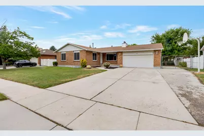2237 E Karalee Way S, Sandy, UT 84092 - Photo 37