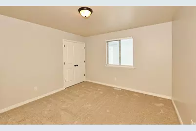 1013 W 250 N, Clearfield, UT 84015 - Photo 27