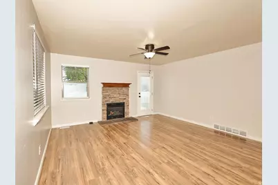 1013 W 250 N, Clearfield, UT 84015 - Photo 11