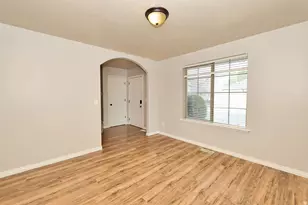 1013 W 250 N, Clearfield, UT 84015 - Photo 7