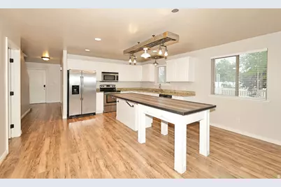 1013 W 250 N, Clearfield, UT 84015 - Photo 13