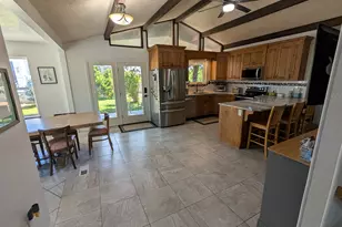 10585 N 6400 W, Highland, UT 84003 - Photo 23