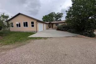 10585 N 6400 W, Highland, UT 84003 - Photo 3