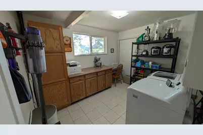 10585 N 6400 W, Highland, UT 84003 - Photo 33