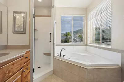 8212 S 2560 E, South Weber, UT 84405 - Photo 21
