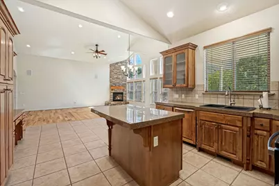 8212 S 2560 E, South Weber, UT 84405 - Photo 15