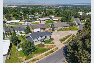 2524 S Edgehill Dr, Bountiful, UT 84010 - Photo 5