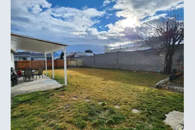 3759 W Ettenmore Cir, Taylorsville, UT 84129 - Photo 21