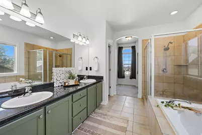 5977 W Heavy Cloud Cir S, Herriman, UT 84096 - Photo 15