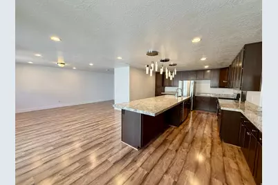 5058 S Moray Ct, Holladay, UT 84117 - Photo 5