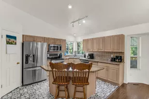 846 E Holroyd Dr S, South Ogden, UT 84403 - Photo 9