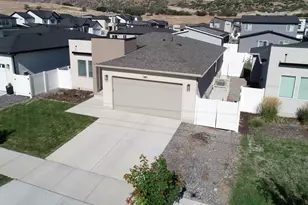 3831 S Powderwood Ln, Mapleton, UT 84664 - Photo 1
