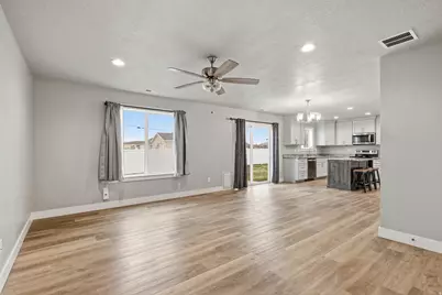 236 W 1250 S, Tremonton, UT 84337 - Photo 5