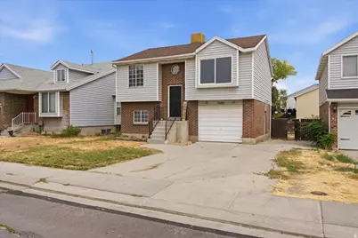 7985 S Saint Ives Ln, West Jordan, UT 84088 - Photo 1