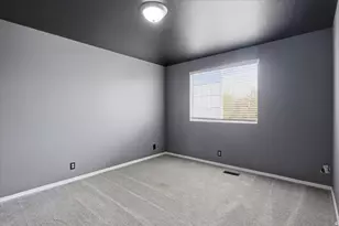 7985 S Saint Ives Ln, West Jordan, UT 84088 - Photo 13