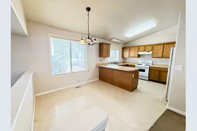 11907 S Quarry Cv W, Herriman, UT 84096 - Photo 9