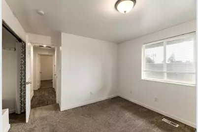 7817 S Taft St, Midvale, UT 84047 - Photo 9